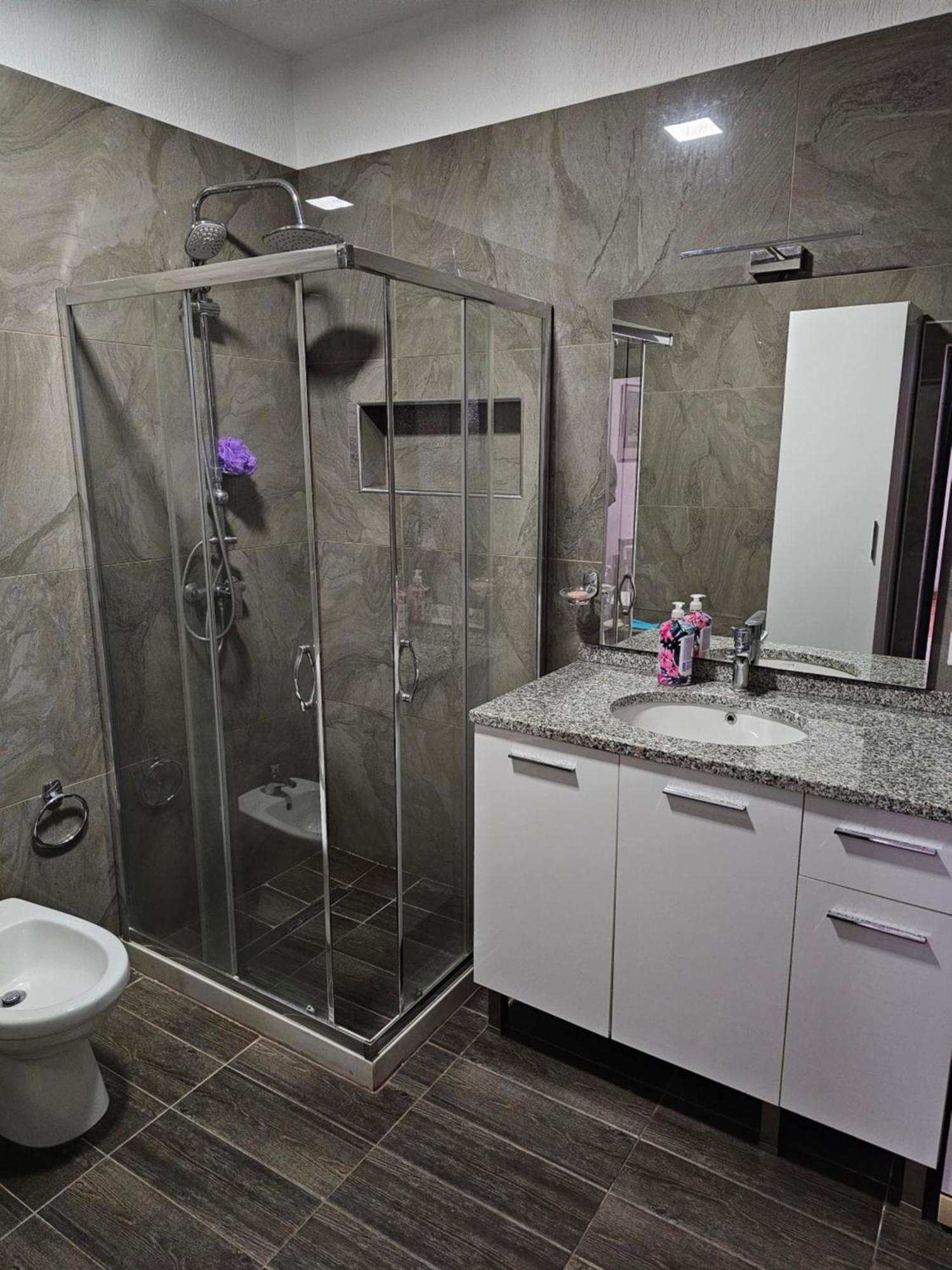 Geljus Apartment Tirana Zewnętrze zdjęcie